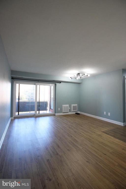 Photo - 1931 N Cleveland St Unit 302