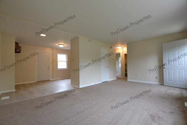 Photo - 201 Luana Rd