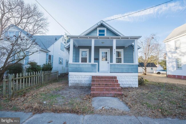 Photo - 830 S Division St Casa