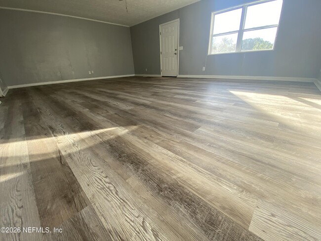 Photo - 13007 Atomic St