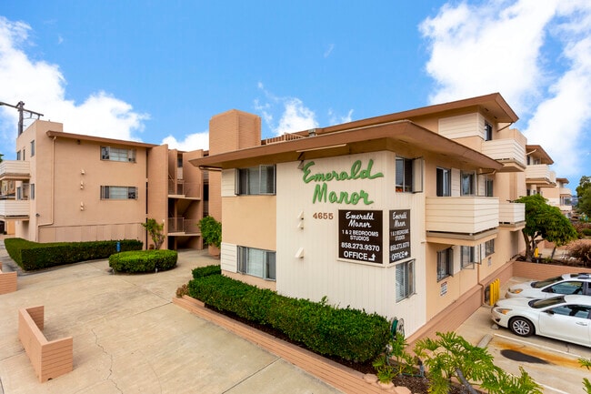 Photo - Emerald Manor Apartments