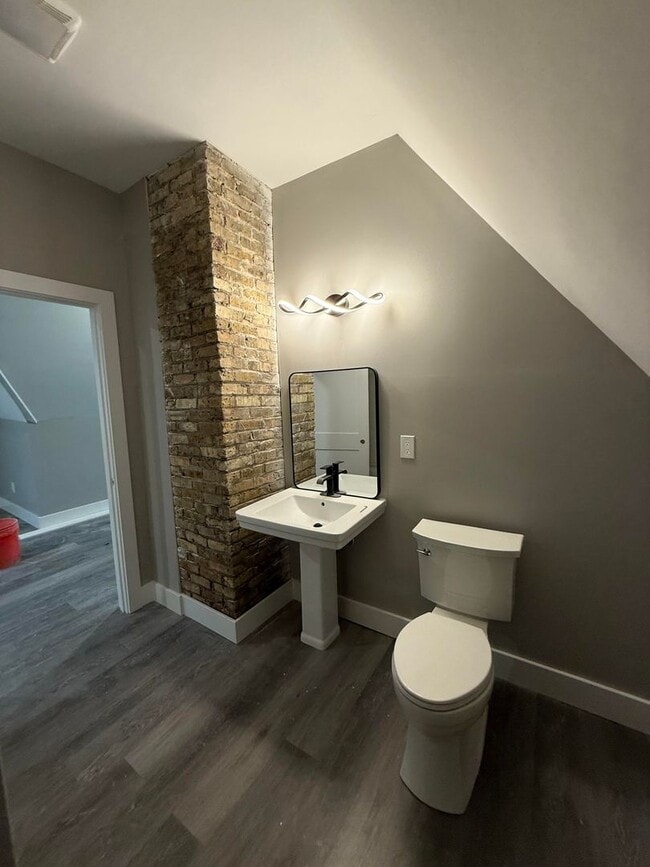 Photo - Frederick Upper Flat with 2 bathrooms!