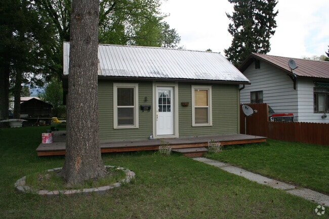 Building Photo - 1238 2nd St Rental