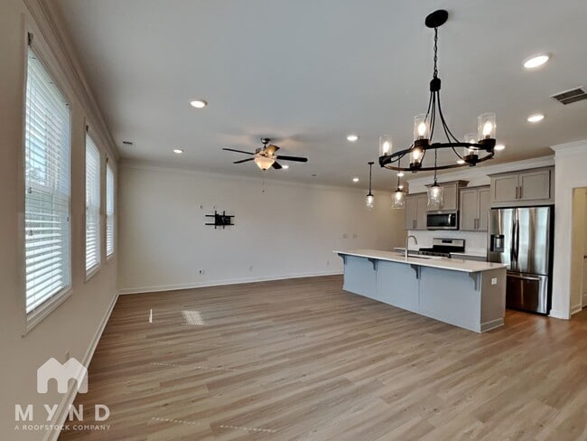 Photo - 1911 Allagash Ln