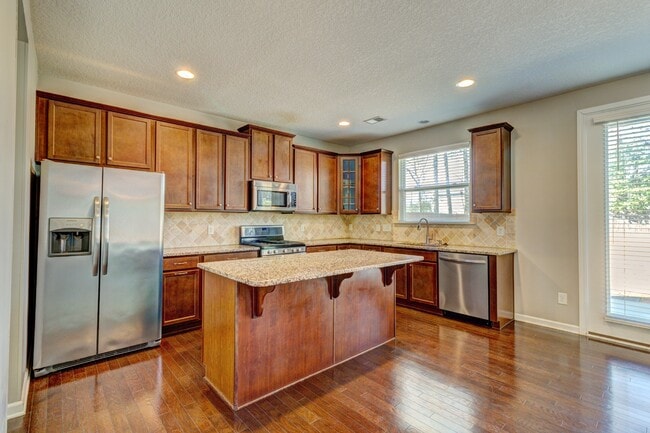 Photo - 2024 Middleton Farm Dr