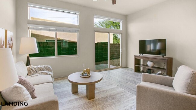 Photo - 8511 Myslak Wy Unidad 8505-306