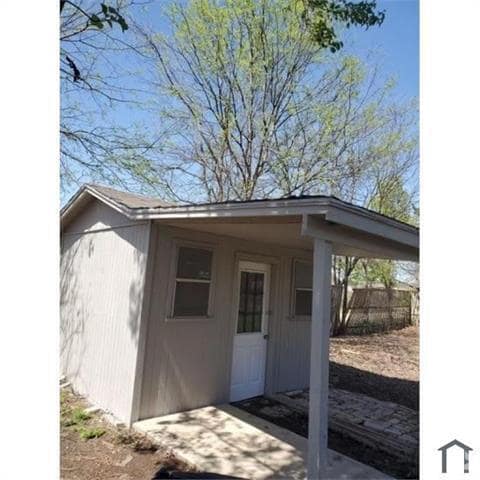 Building Photo - 2045 Laney Dr Rental