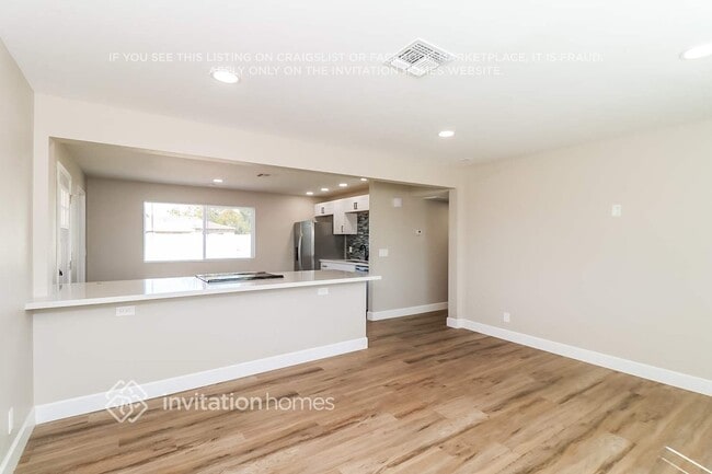 Photo - 3402 W Charter Oak Rd