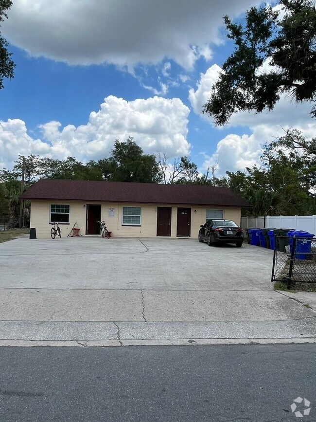 Building Photo - 841-845 Texas Avenue Triplex Unit 843 Texas Avenue Rental