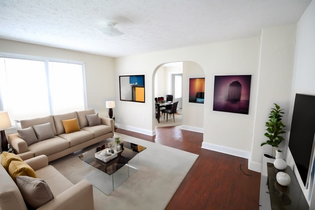 Photo - 2205 N Glenwood Ave