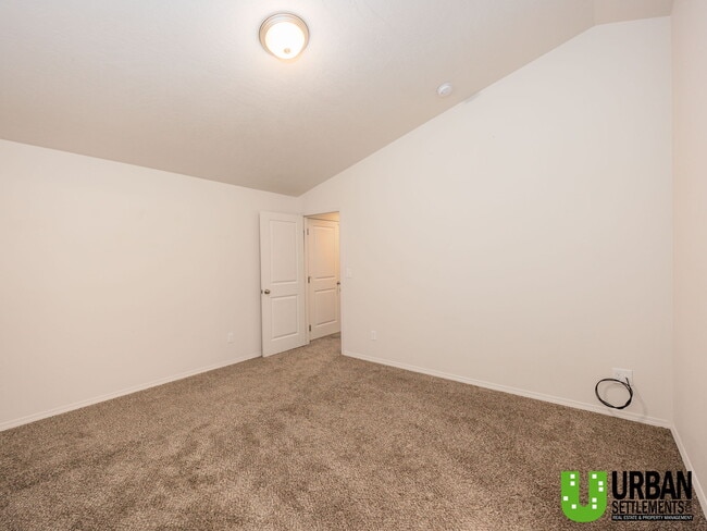 Photo - 4425 N McCabe Ln