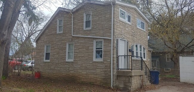 Photo - 5102 N 51st Blvd House