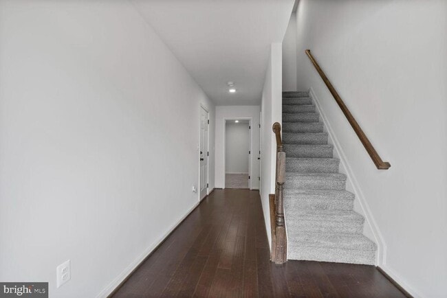 Photo - 2437 Drake Ln