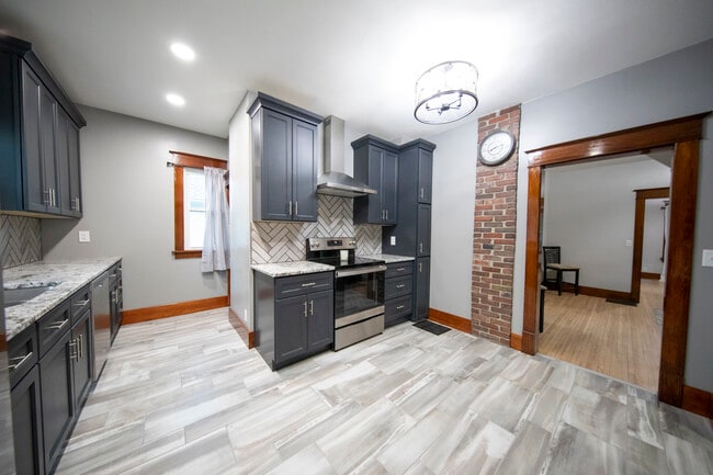 Photo - 749 New Hampshire St Unidad House