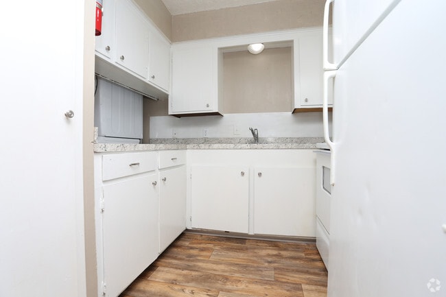 Photo - Falling Water Apartments