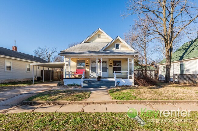 Photo - N Jefferson Duplex Unidad 1231