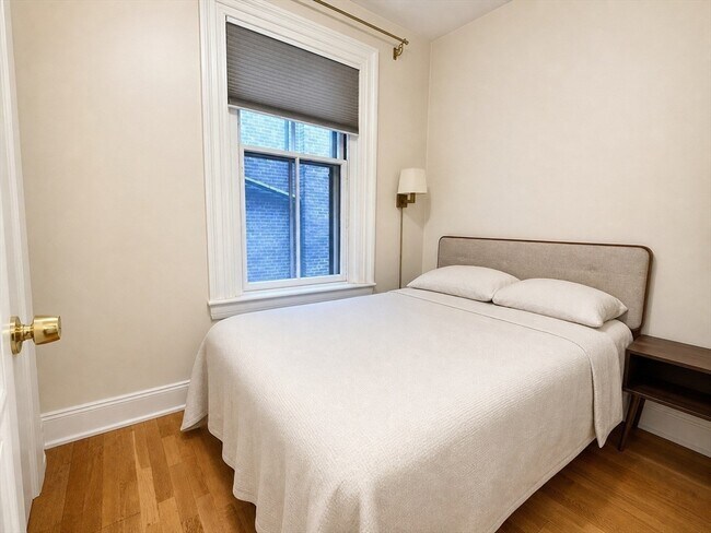 Photo - 244 Beacon St Unit 3C