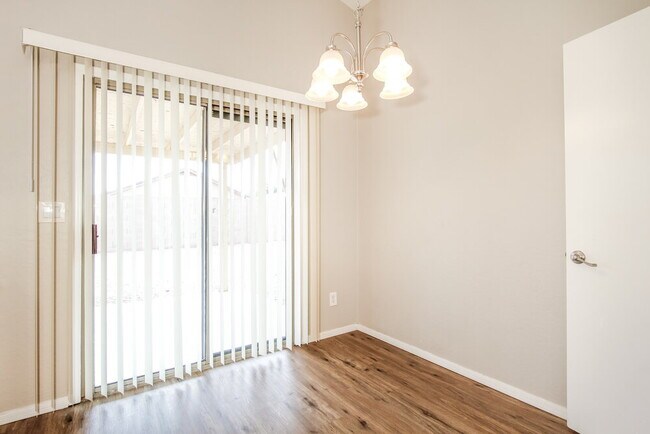 Photo - 14841 W Redfield Rd