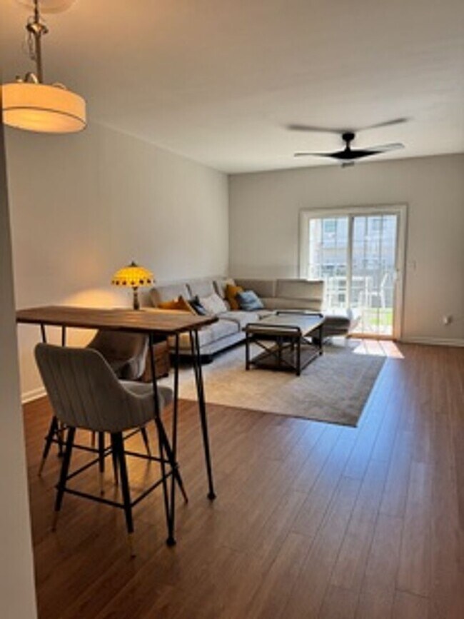 Photo - Wonderful townhome in Perfect Location