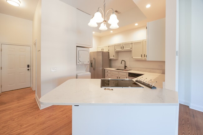 115 Park Pl