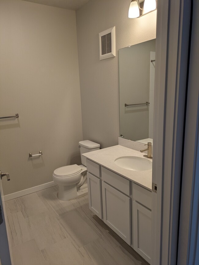 Photo - 9287 Twenty Mile Rd Unidad #204