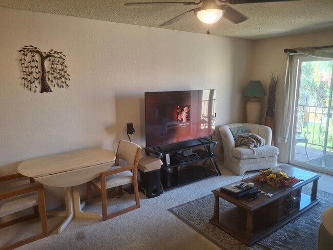 Photo - 276 Lake Havasu Ave Unidad C-14