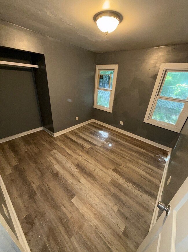 Photo - 202 Garver Ave