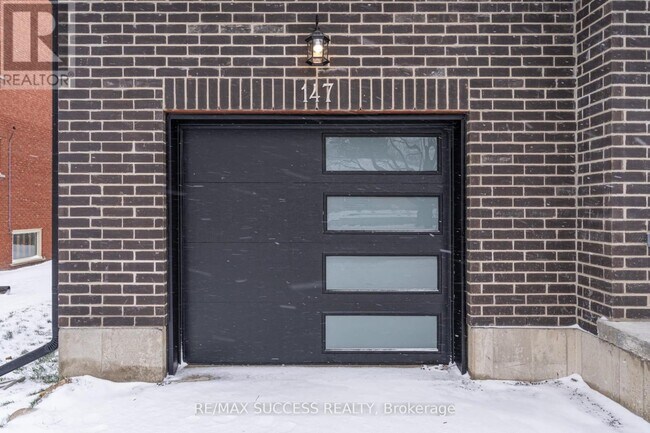 Photo - 147 Siebert Ave