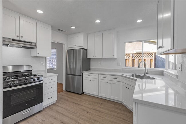 Photo - 1878 Cabana Dr