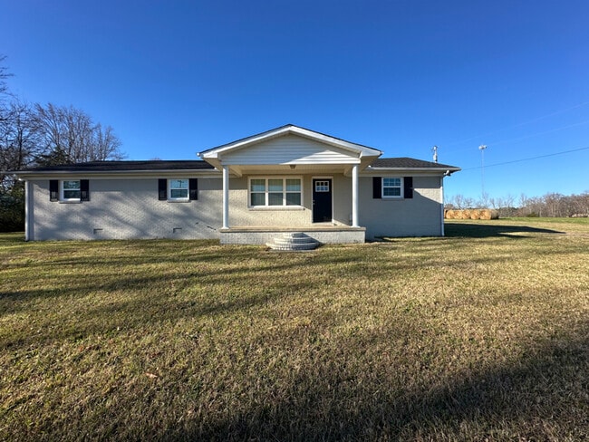 Building Photo - 4579 Academy Rd