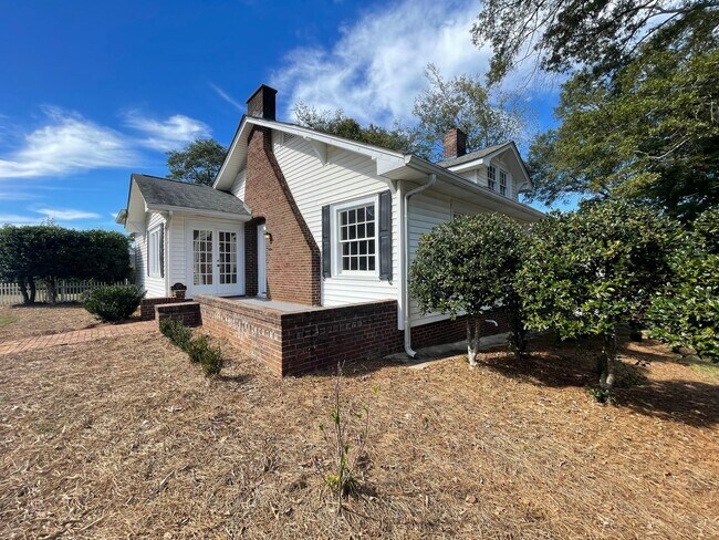 Photo - Updated 3/2 House in Old East Rome $1,895