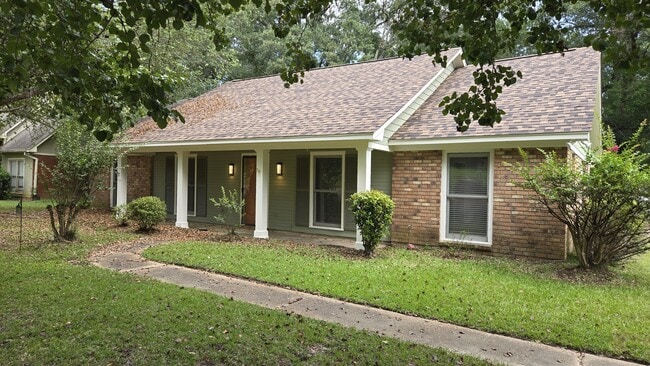 Building Photo - 405 Brentwood Dr Rental