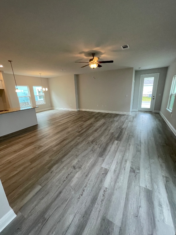 Photo - 807 Riverwalk Cir