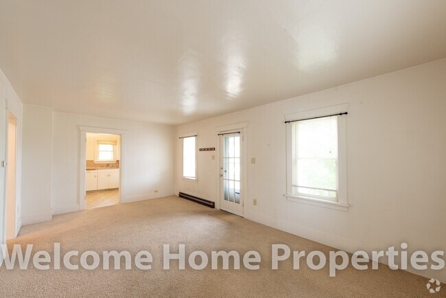 Building Photo - Cozy 2 Bedroom Apartment Close to WWU Unit 128 SE 2nd