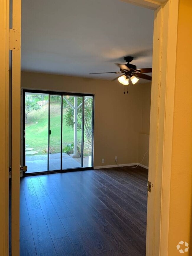 Building Photo - 44 -124 Ikeanani Dr Unit B - Downstairs Rental