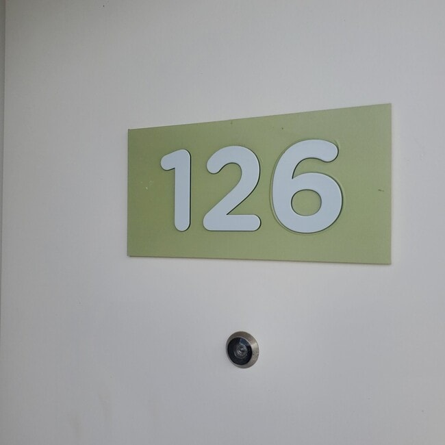 2025 W Grand St Unit 100