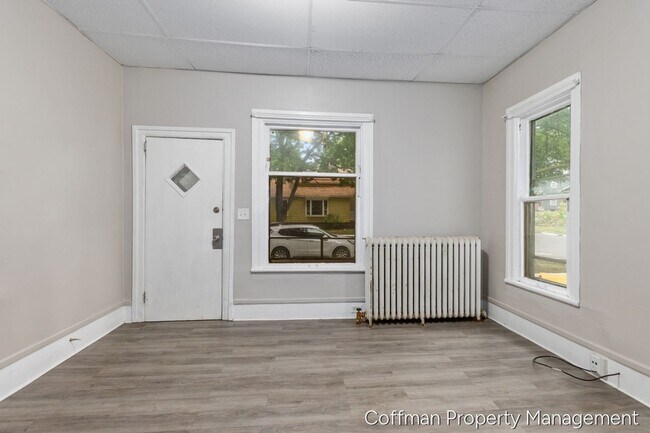 Photo - 1545 Queen Ave NE Unidad 1545 Queen Ave NE Apt 1