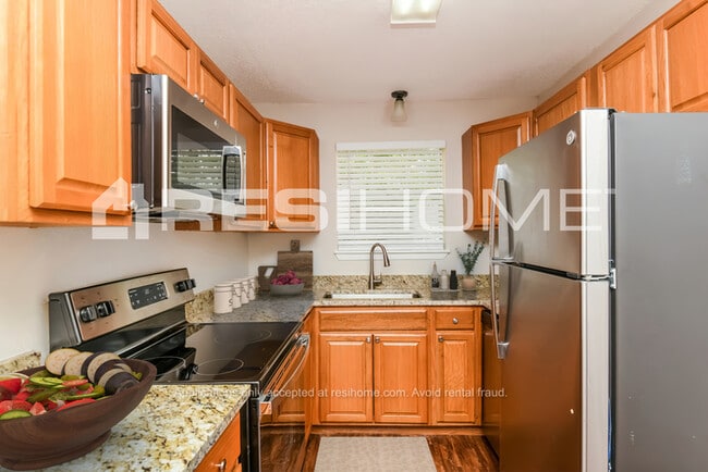 Photo - 6528 Bernadine St