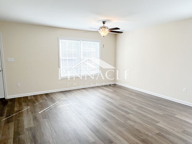 Photo - 2325 Tazewell Ave