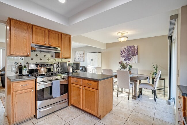 Photo - 7500 Teller St Unidad Teller Street