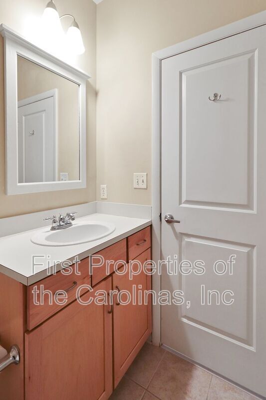 Photo - 547 New Bern Station Ct