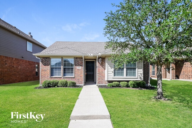 Building Photo - 1309 Honeywood Ln