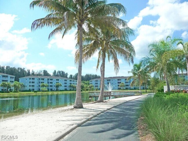 Photo - 16645 Lake Cir Dr Unit 732