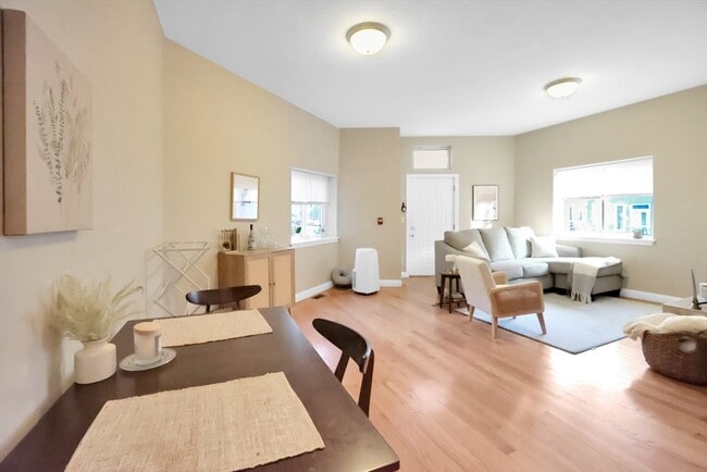 Photo - 290 E 8th St Apartment Unit 8