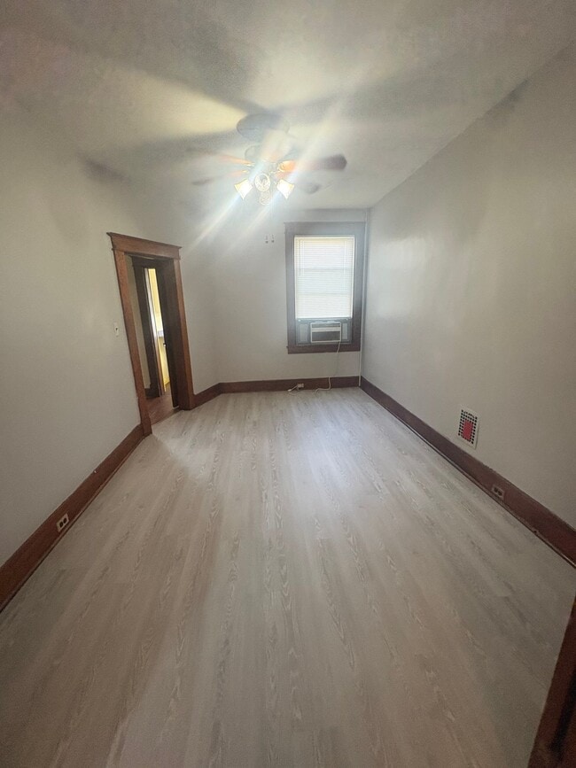 Photo - 2906 Presbury St