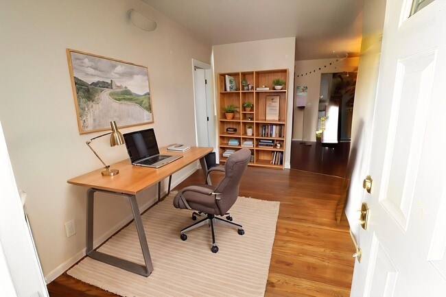 Photo - 1054 N Grand St