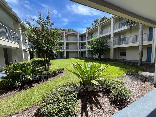 Building Photo - 7360 Westpointe Blvd Unit #116 Rental