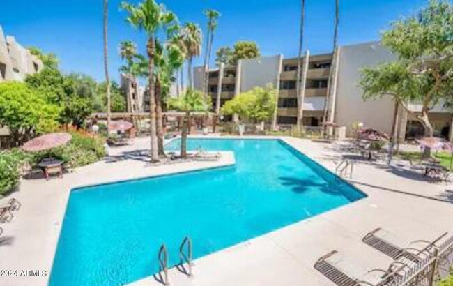 7625 E Camelback Rd Unit 142A