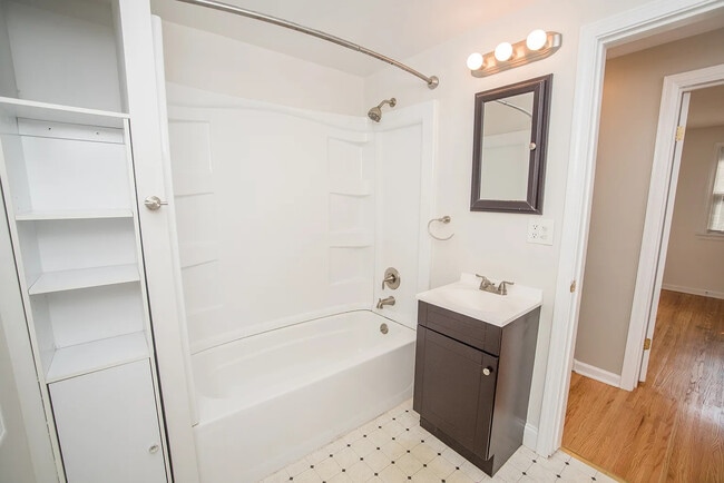 Photo - 350 Humboldt St