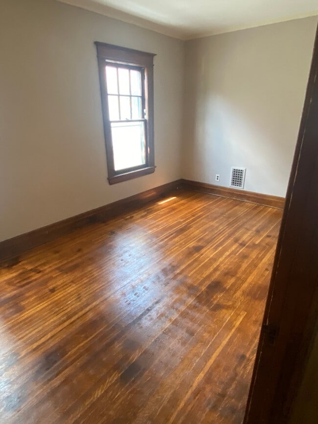 103 Clay Ave
